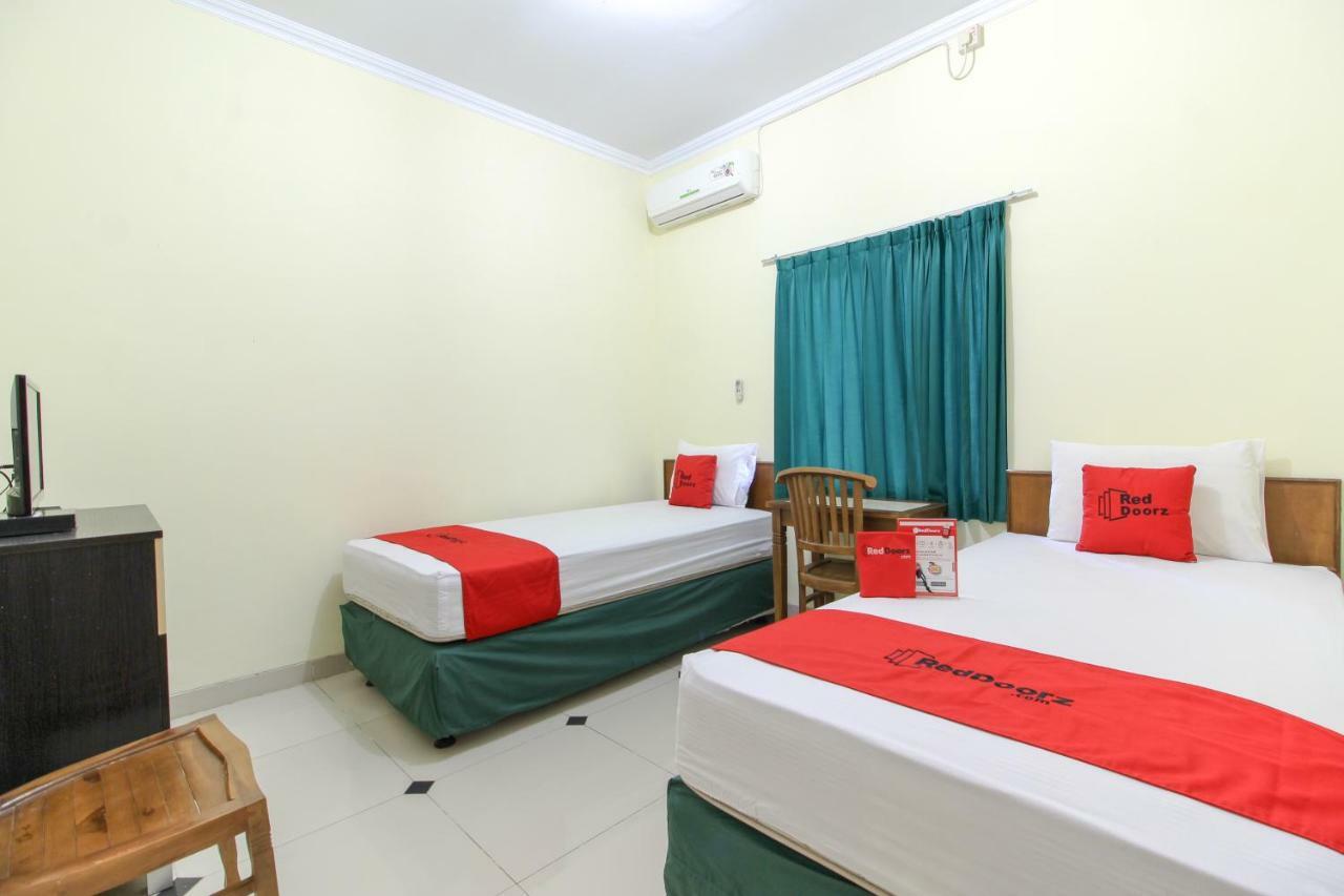 Reddoorz Near Rumah Sakit Condong Catur Maguwo Exterior photo