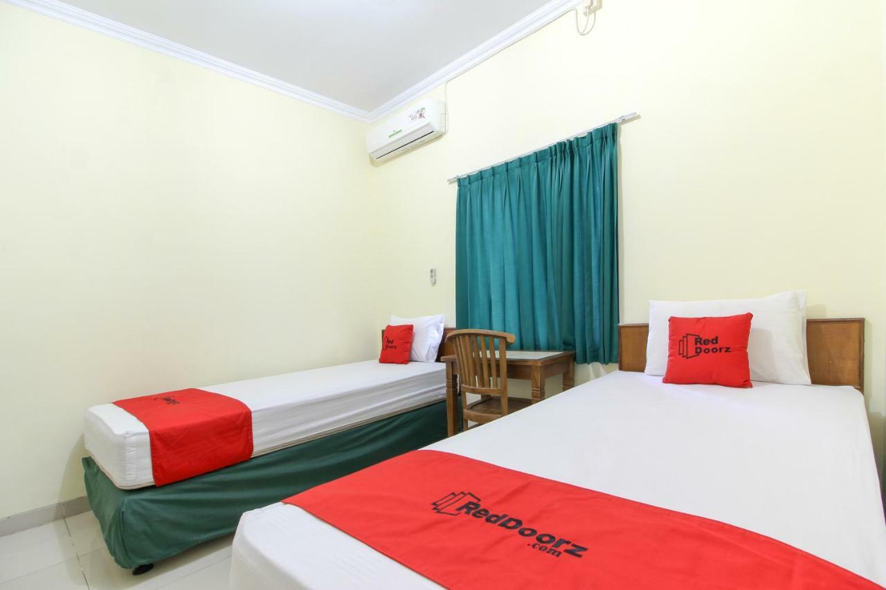 Reddoorz Near Rumah Sakit Condong Catur Maguwo Exterior photo