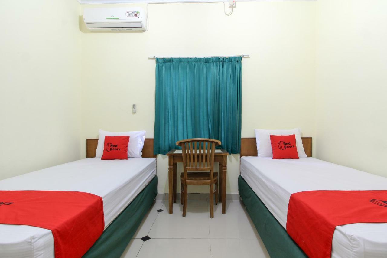 Reddoorz Near Rumah Sakit Condong Catur Maguwo Exterior photo