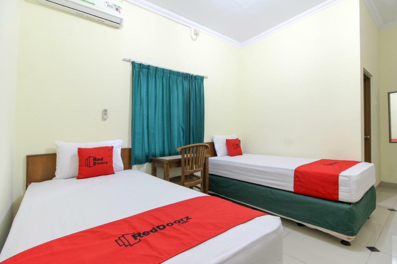 Reddoorz Near Rumah Sakit Condong Catur Maguwo Exterior photo